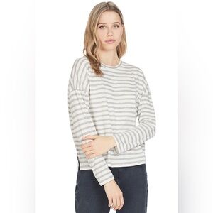 Vince. Bengal Stripe l/s boxy crew neck 100% cotton top, medium.